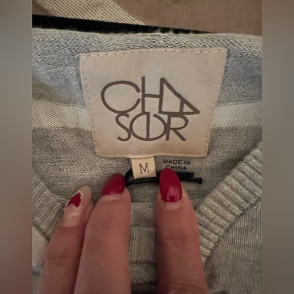 LCHASER- Heather Gray & white striped sweater Medium long bell sleeves NWT - Picture 5 of 6